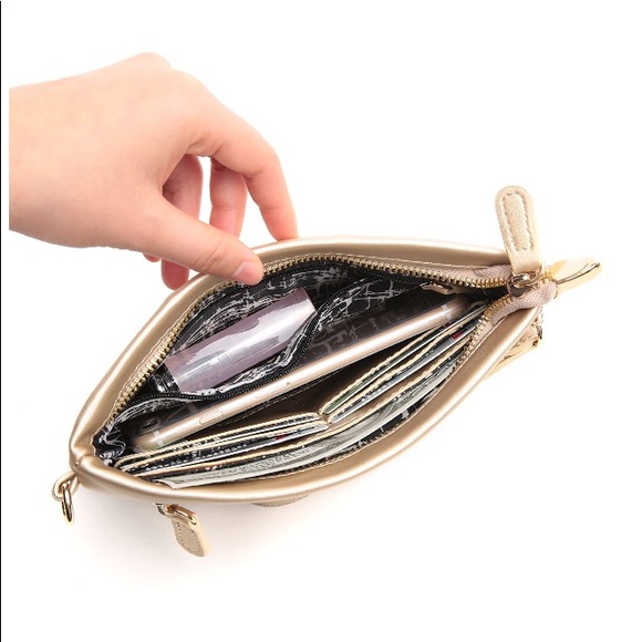 Leather Wristlet/Clutch or Crossbody w/Chain Strap - Picture 5 of 5